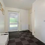Prázdninový dům Traeumerei - Charmantes Objekt Mit Kamin & Grosszuegigem Garten Alt Schwerin