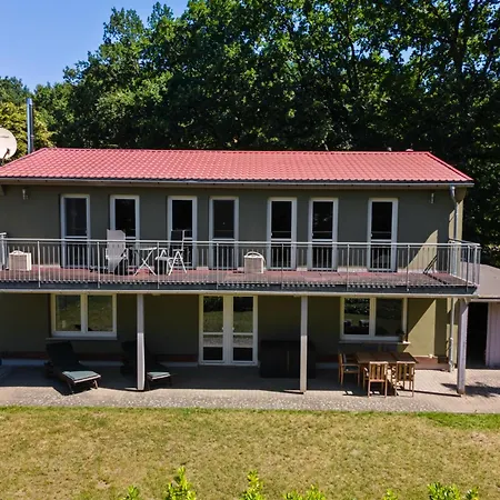 Traeumerei - Charmantes Objekt Mit Kamin & Grosszuegigem Garten Casa vacanze Alt Schwerin