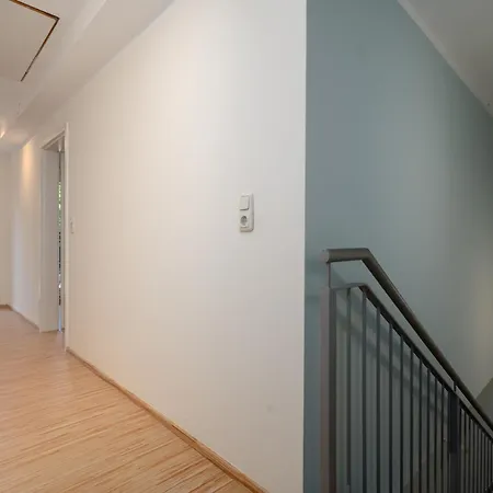 Feriehus Traeumerei Mit Kamin Und Grosszuegigem Garten