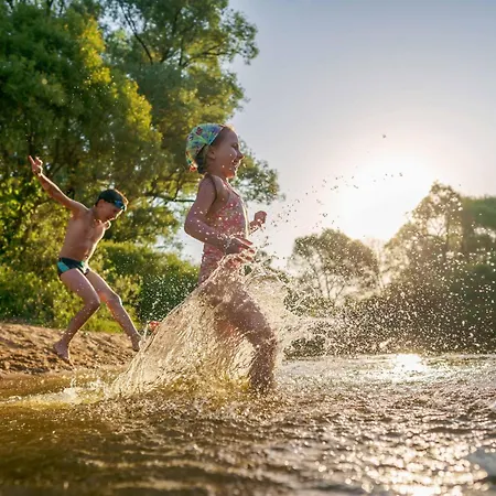 Traeumerei - Charmantes Objekt Mit Kamin & Grosszuegigem Garten Casa vacanze Alt Schwerin
