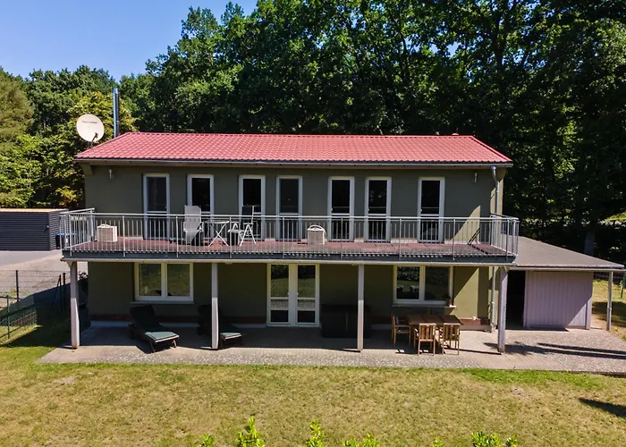 Traeumerei - Charmantes Objekt Mit Kamin & Grosszuegigem Garten Casa vacanze Alt Schwerin