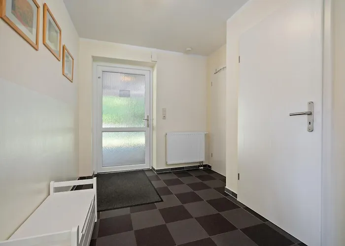 Casa vacanze Traeumerei - Charmantes Objekt Mit Kamin & Grosszuegigem Garten Alt Schwerin