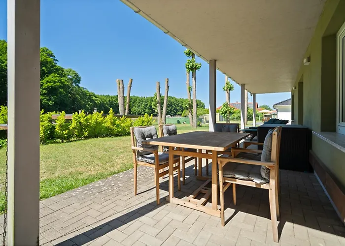 Traeumerei - Charmantes Objekt Mit Kamin & Grosszuegigem Garten アルト・シュヴェリン