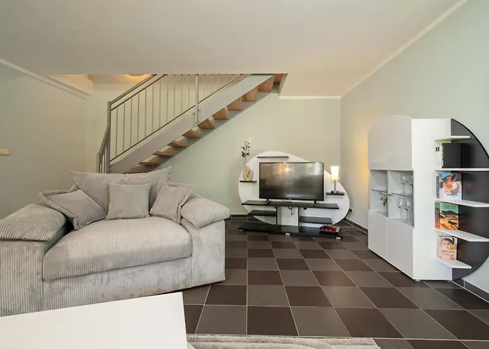 Traeumerei - Charmantes Objekt Mit Kamin & Grosszuegigem Garten 別荘 *